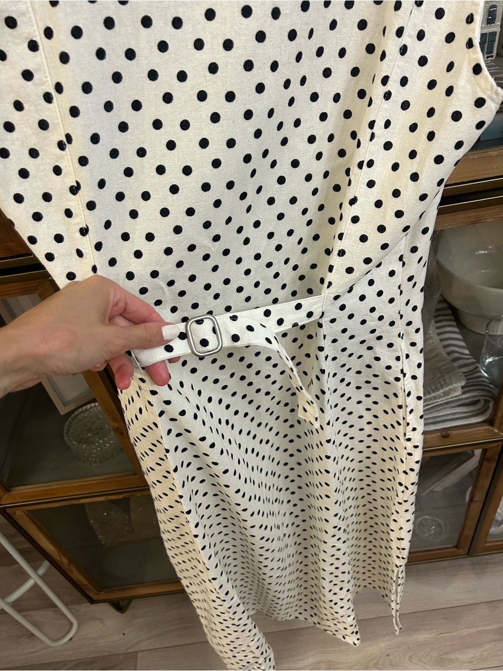 Vintage Cotton Sleeveless V-Neck Polka Dot Midi Dress - Picture 9 of 13